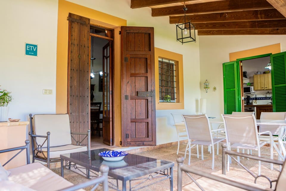 Seating area