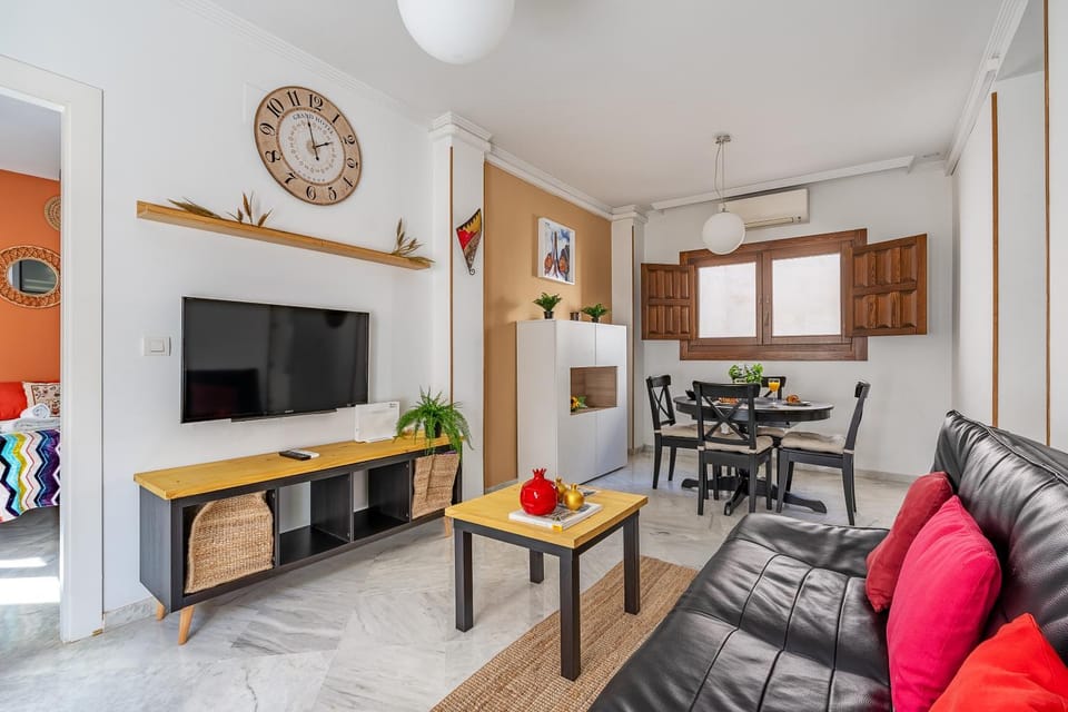 Ancha de la Virgen Junto a Fuente de las Batallas con Aire Acondicionado y Wifi Apartment in Granada