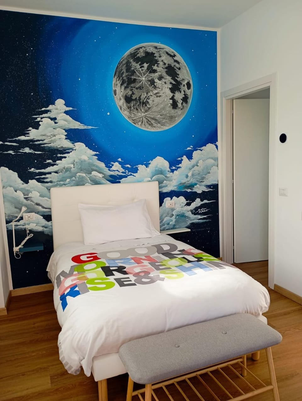 Bed, Bedroom