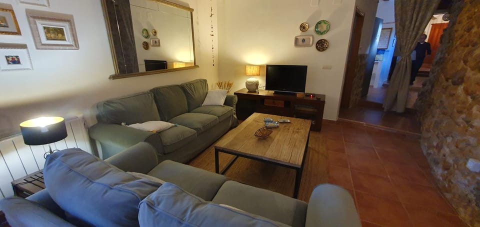 Communal lounge/ TV room