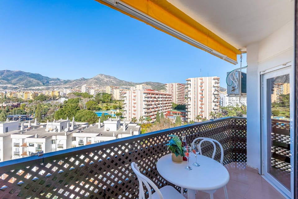 797 HOLIDAY RENTALS - acogedor apartamento con hermosas vistas Apartment in Benalmadena