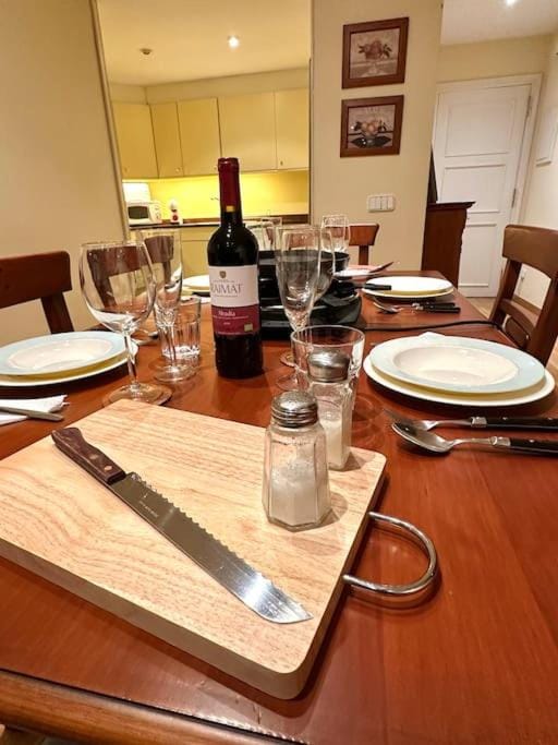 Dining area, Food