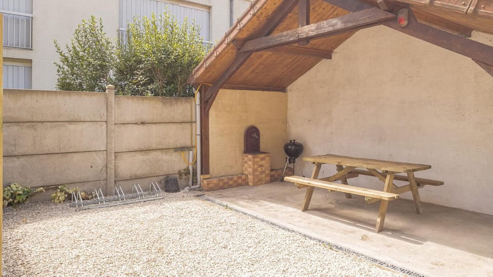 Patio, Day