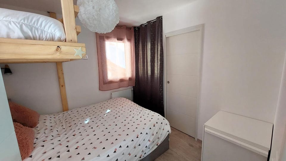 Large T2 with terrace le dahu perché Apartment in La Salle-les-Alpes