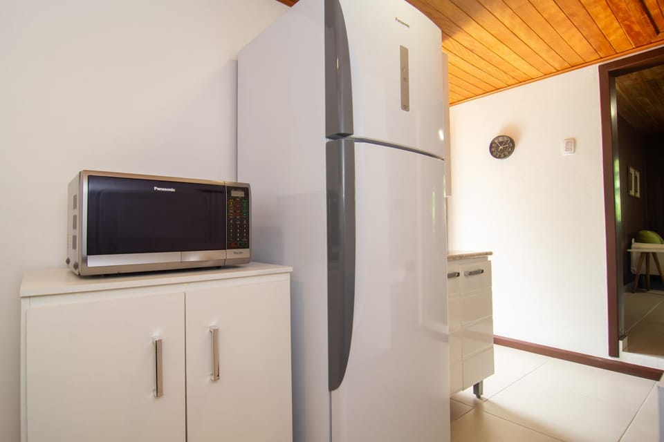 Casa Praiana poucos passos do Mar, Santinho AB9757 Villa in Florianopolis