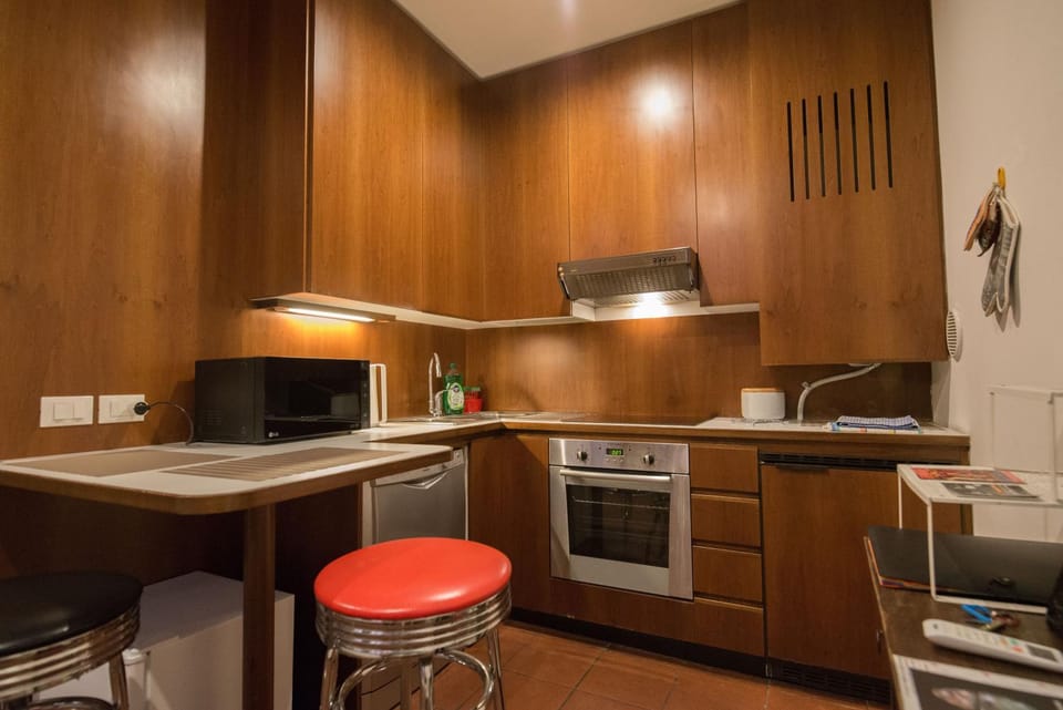 Kitchen or kitchenette, dishwasher, minibar, pet friendly, stove, toaster