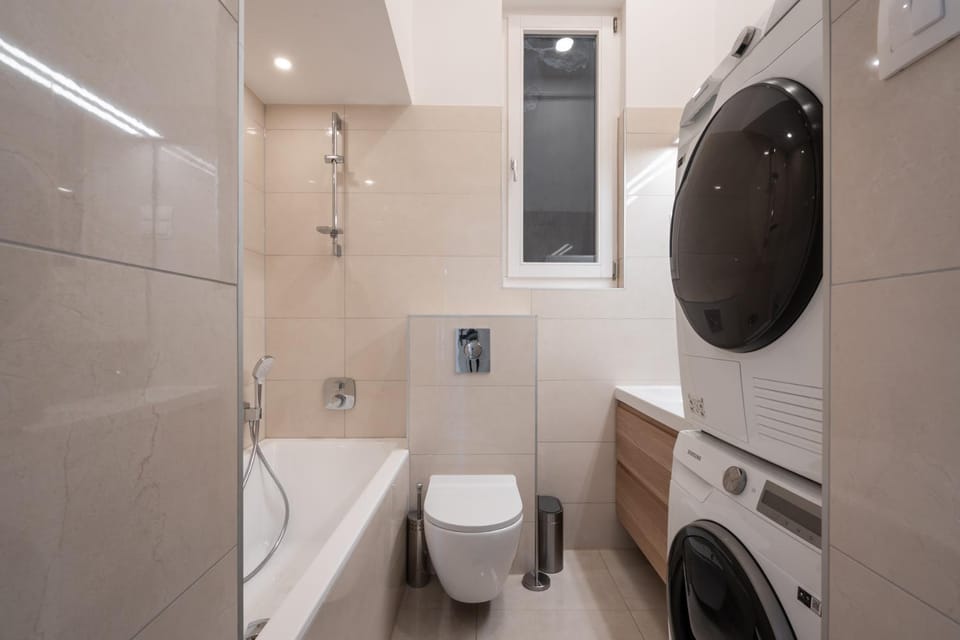 Shower, Toilet, Bathroom, Bath, washing machine, dryer