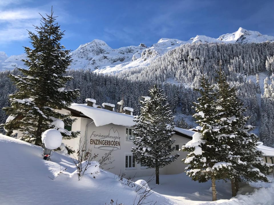 Property building, Winter