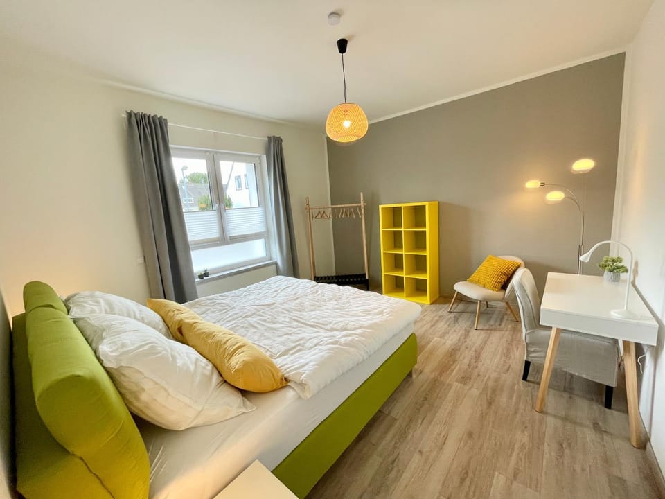 Bed, Photo of the whole room, Bedroom