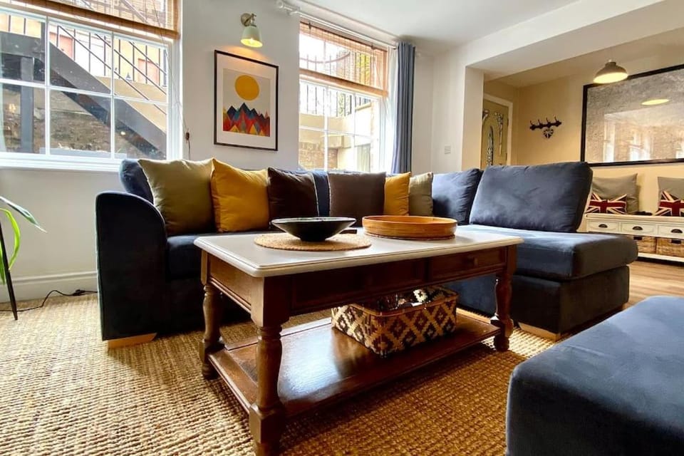 City Centre Georgian Qtr Apartment Canning St 2bed 2bath Apartment in Liverpool