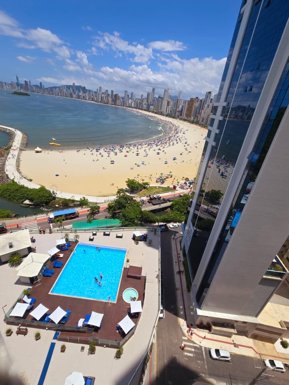 Frente Mar com Piscina, Garagem e Vista Linda Apartment in Balneário Camboriú