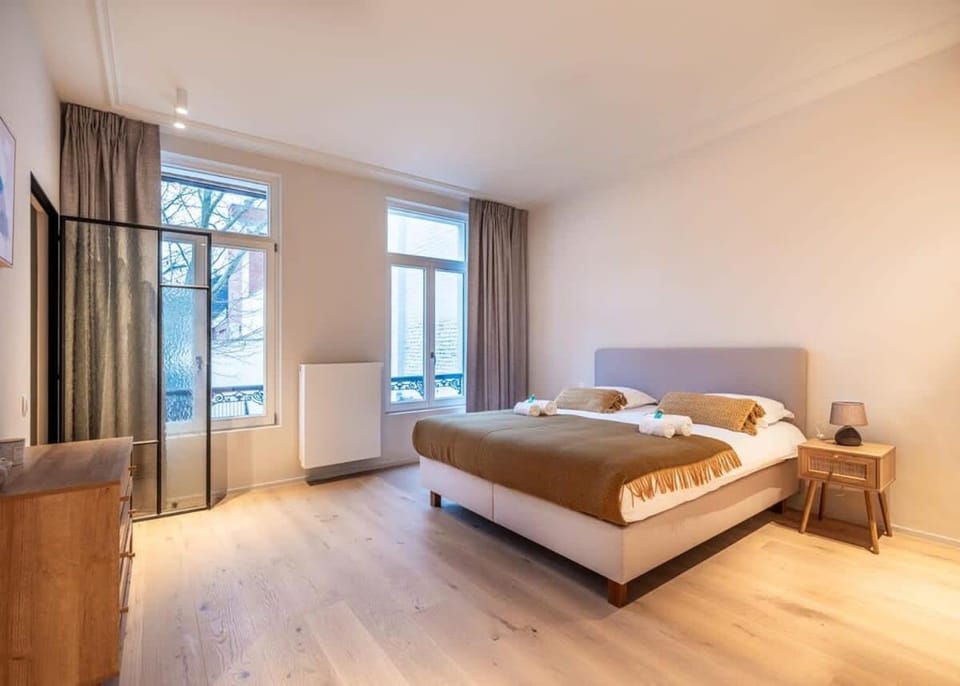 Bright apartment with terrace in heart of Ghent Apartment in Ghent