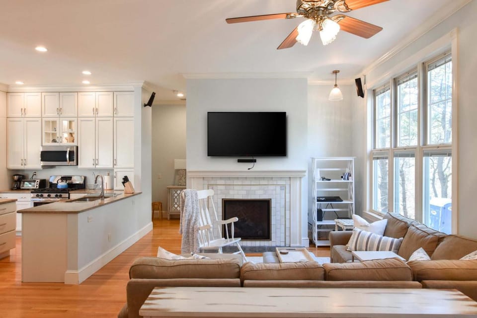 Updated Property on Lt Island House in Wellfleet
