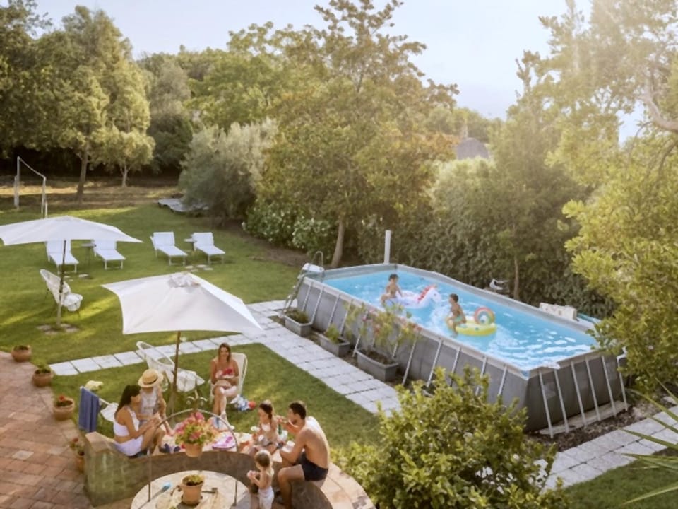 Bird's eye view, Swimming pool
