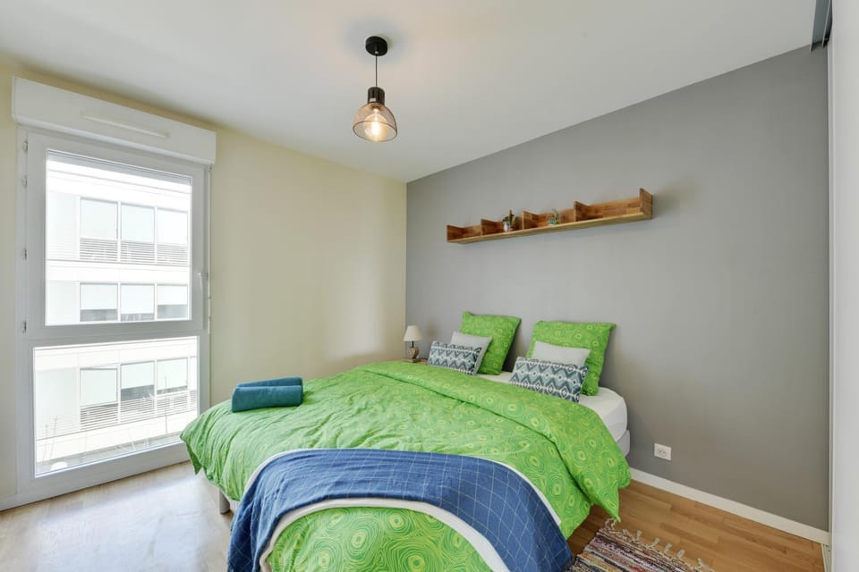 Bed, Photo of the whole room, Bedroom