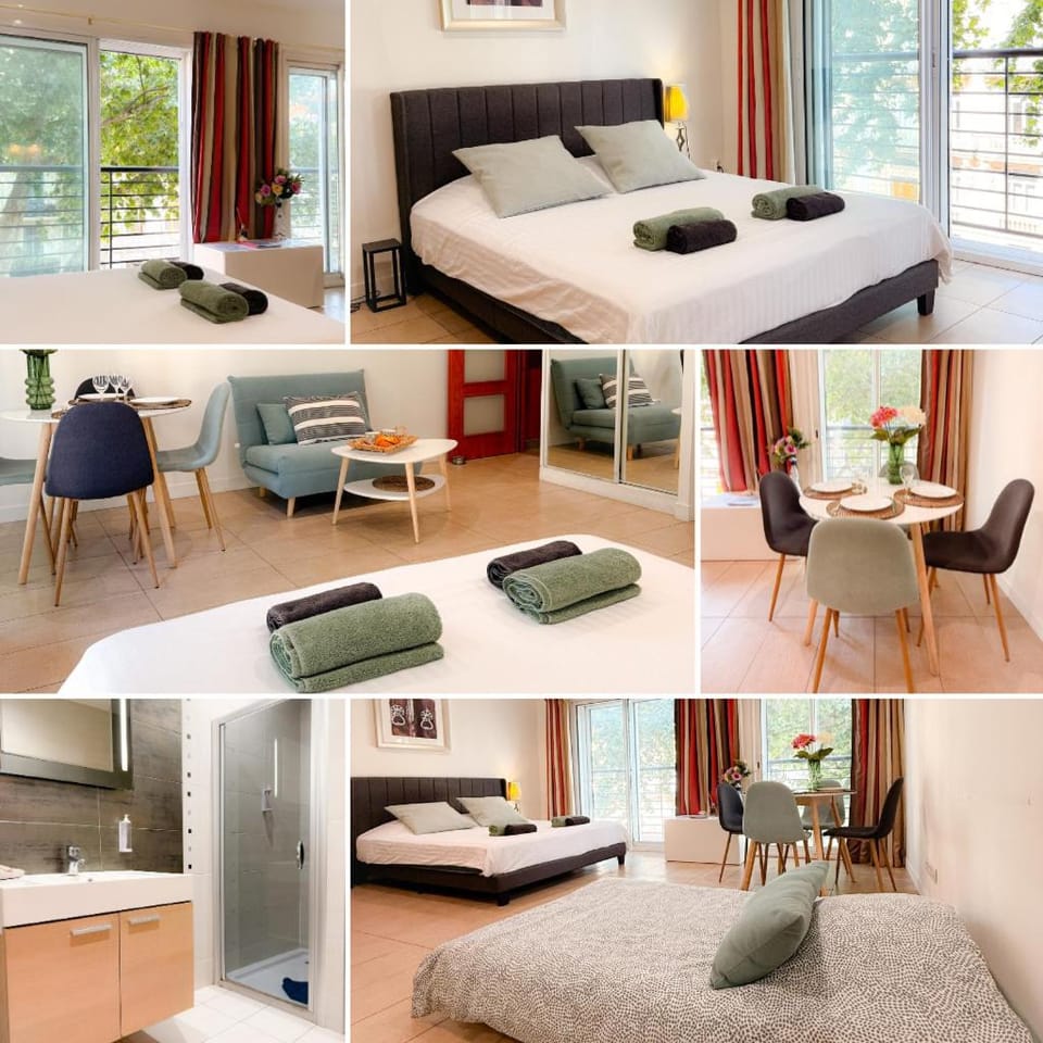 Shower, Bed, Bathroom, Photo of the whole room, Bedroom, kitchen, air conditioner