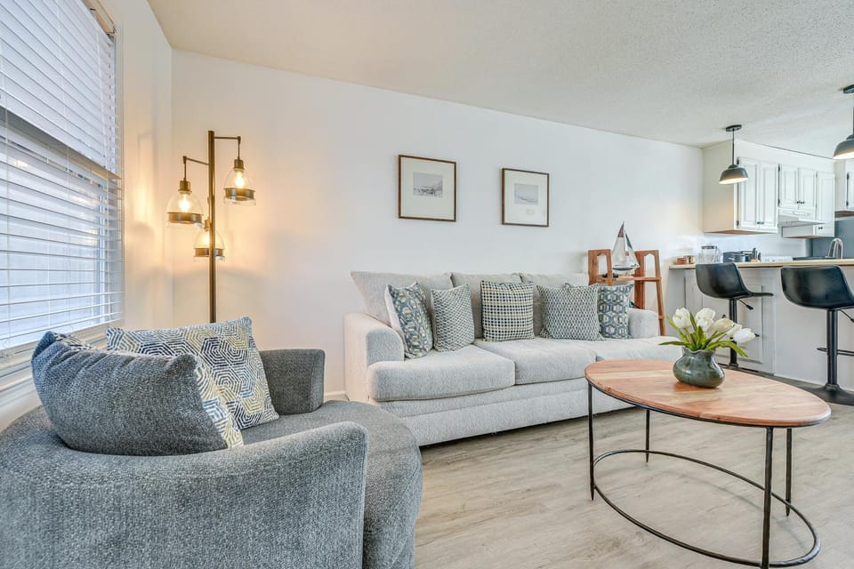 1 Mi to Beach: Cozy Grand Strand Townhome! House in North Myrtle Beach