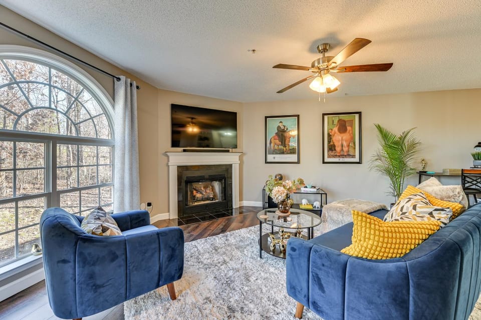 Winston-Salem Condo w/ Balcony: Steps to Golf! House in Winston-Salem