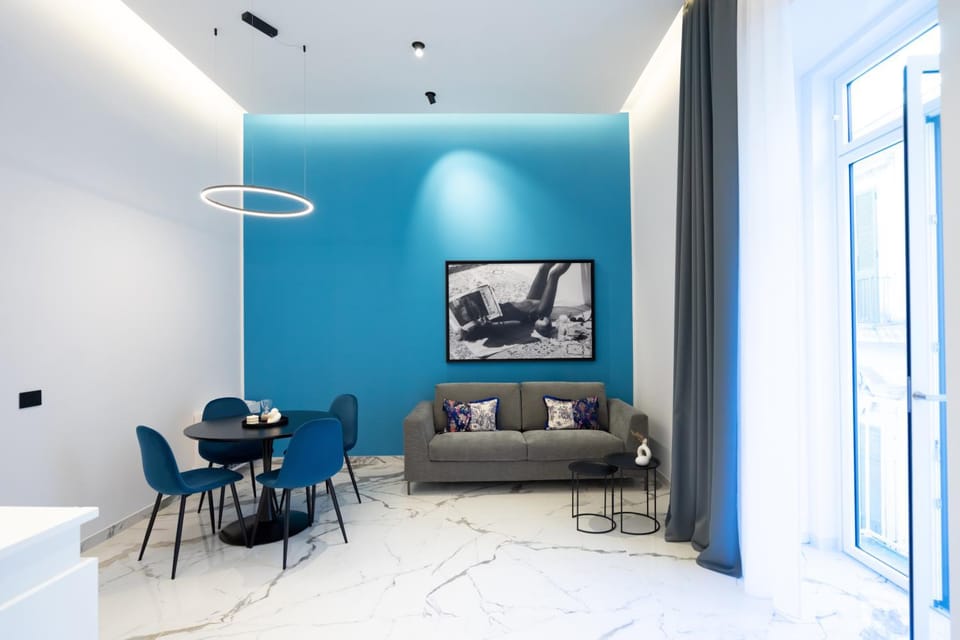 Living room, Photo of the whole room