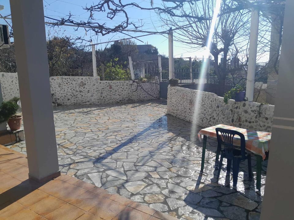 Kalemi Sunrise Studios Bed and Breakfast in Vlorë County, Albania