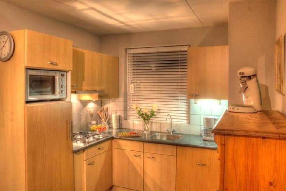 Coffee/tea facilities, Kitchen or kitchenette