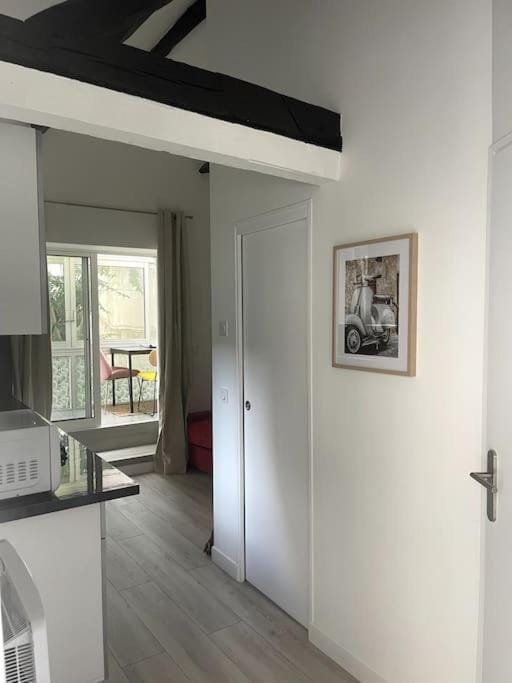 Eiffel Tour - Cosy Daisy Apartment in Paris