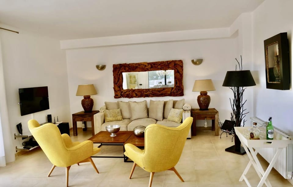 Property building, Living room