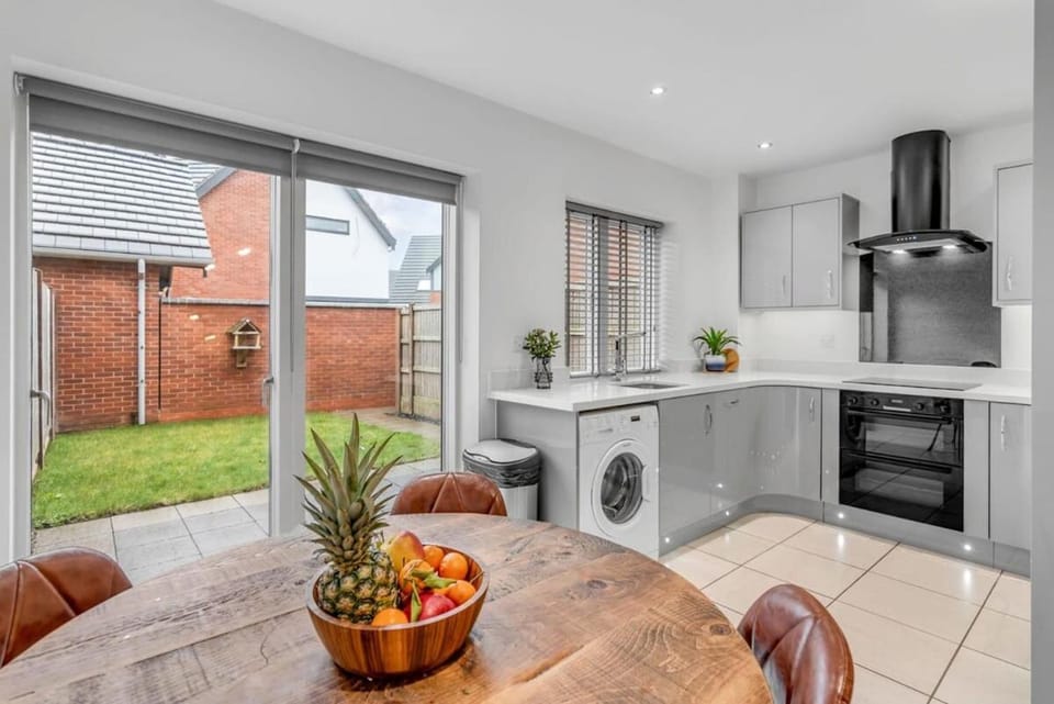 2 bedroom house NE Norwich House in Norwich