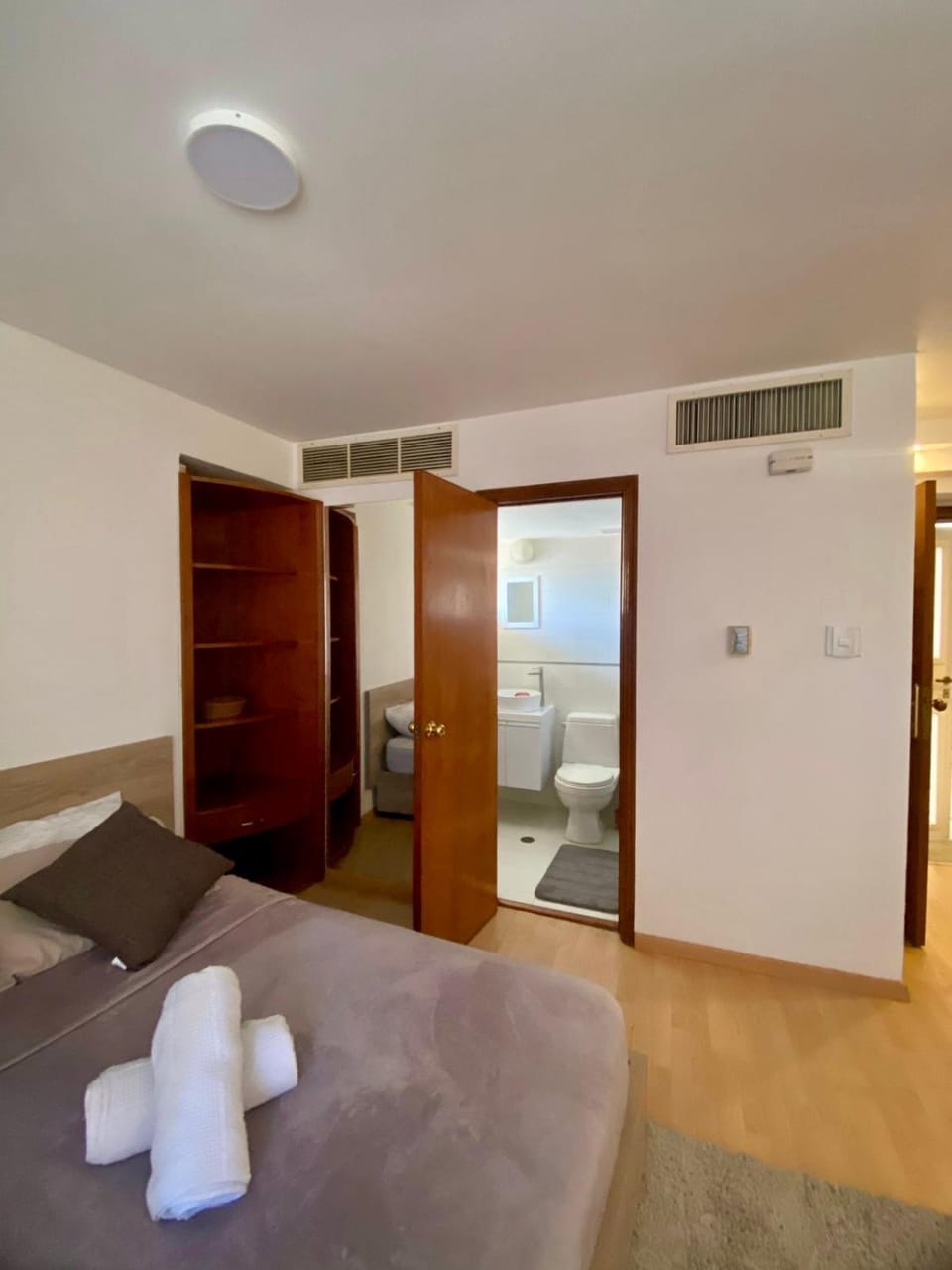 Cómodo Estudio ubicación Premium a una cuadra de la vela y de la playa Apartment in Venezuela