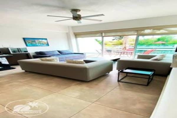 NEW Plaza 3 14 Pool BBQ Gym Beach 5 min Walk House in Nuevo Vallarta