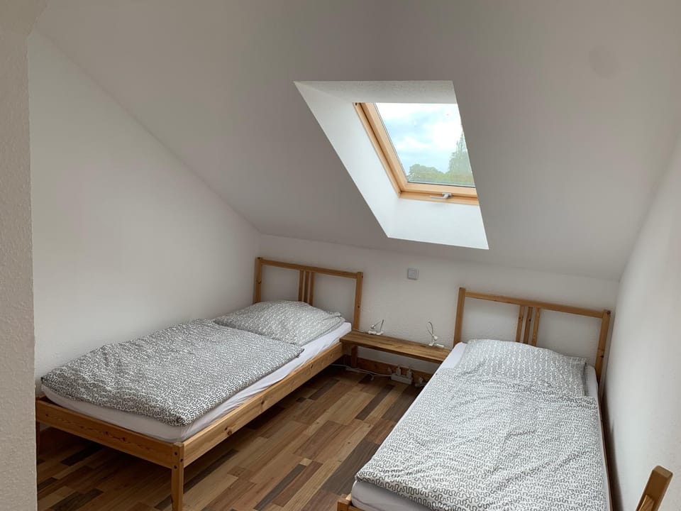 Photo of the whole room, Bedroom