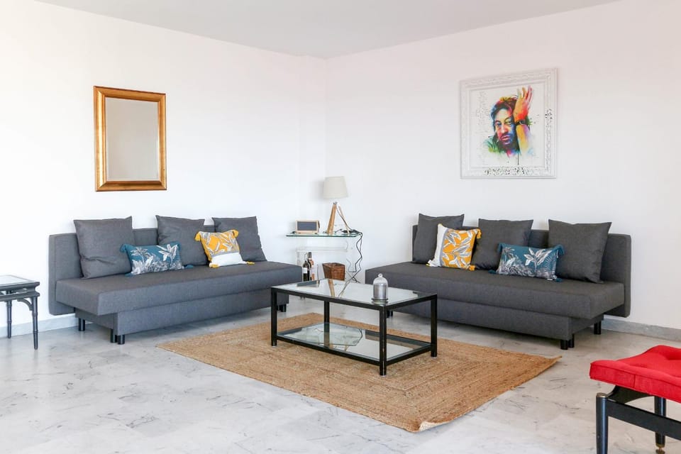 Beautiful flat with Sea View Terrace Pool Parking portative AC- BENAKEY Apartment in Antibes