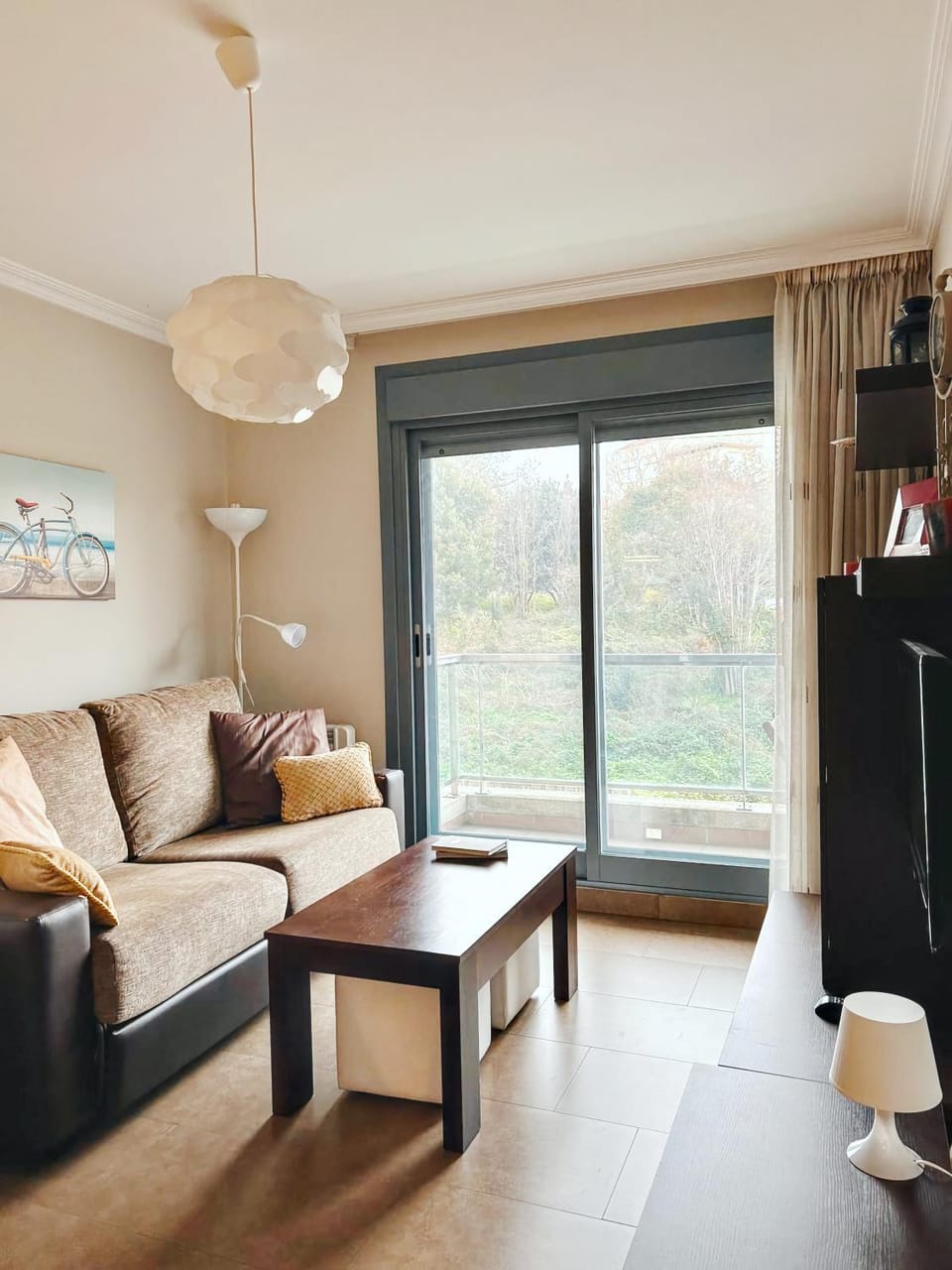 TV and multimedia, Living room, Seating area