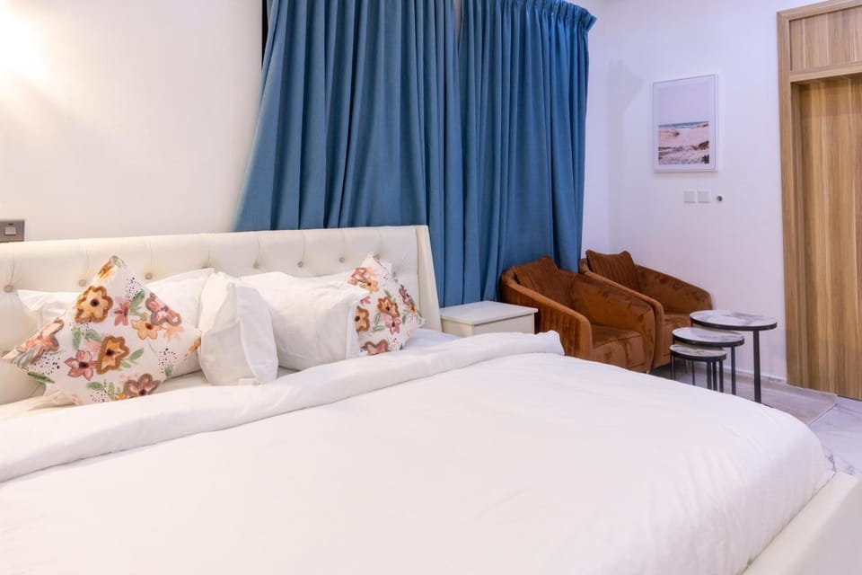 Cozy Studio Apartment, East Airport Apartment in Accra