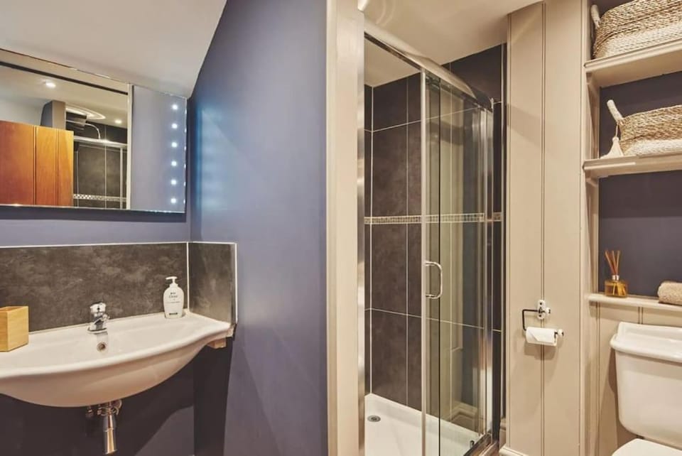 Luxury Spacious Country Home w/ Mountain Views House in Crucorney