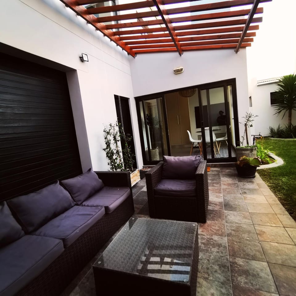 Beachfront Townhouse - MowenOne Villa in Namibia