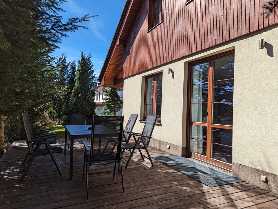 Off site, Balcony/Terrace