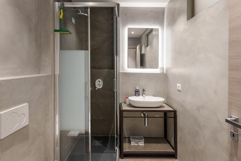 Shower, Bathroom