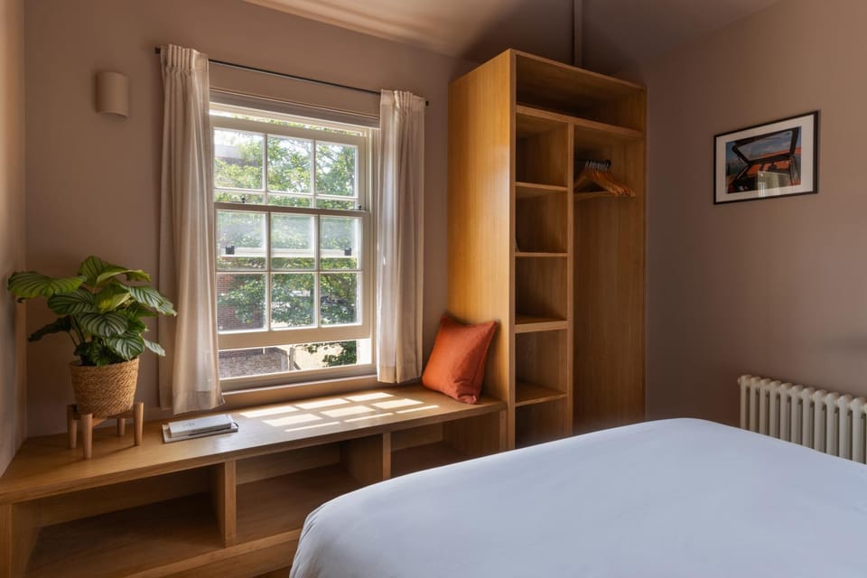Bed, Bedroom, wardrobe