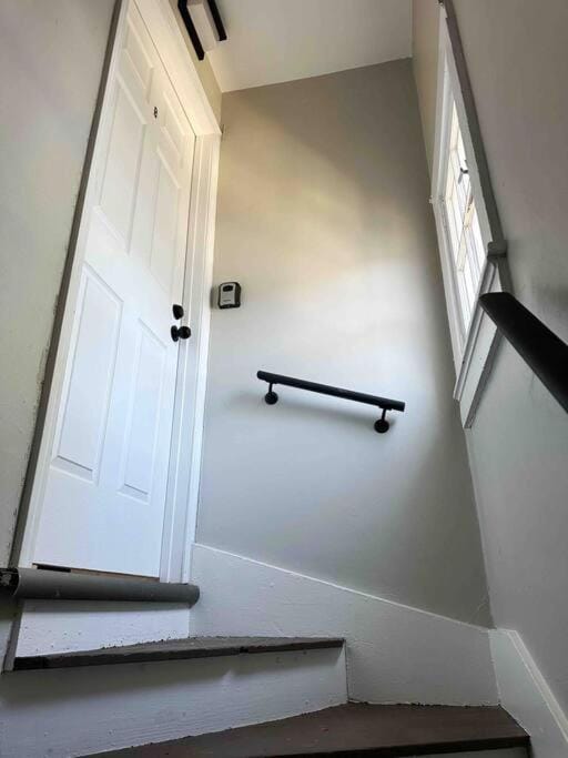 Rotherwood Roost / 2BR/1BA Apartment near UE Apartment in Evansville