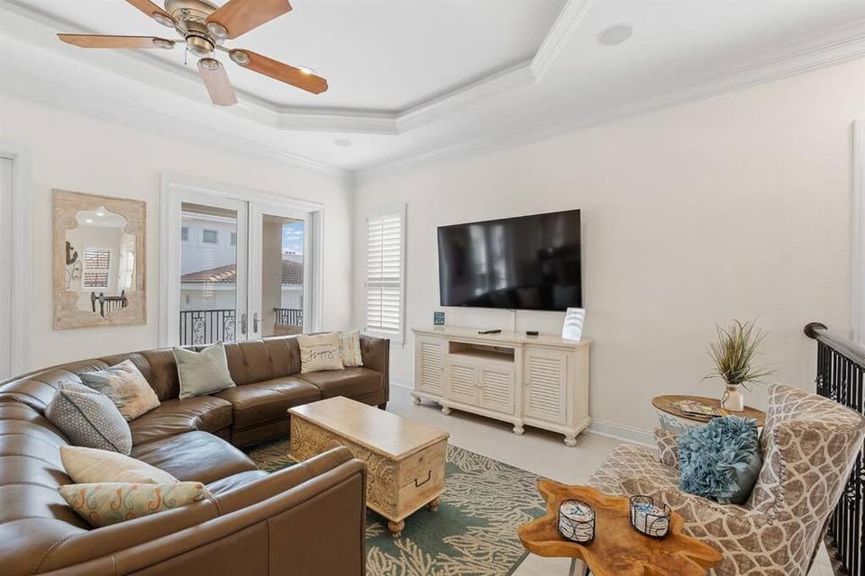 Gulf Views 6 Br Elevator Community Pool House in Destin