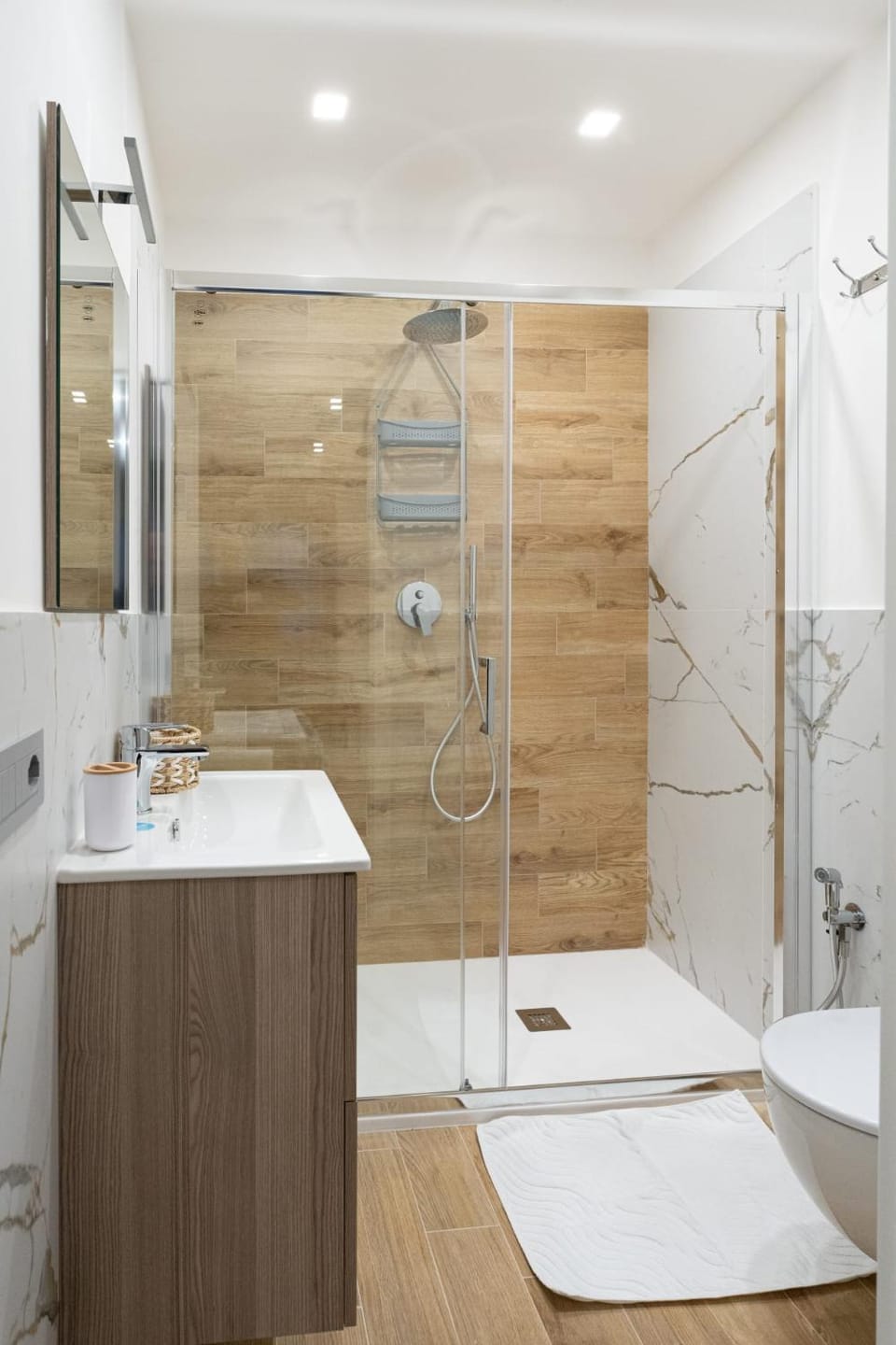 Shower, Bathroom, towels