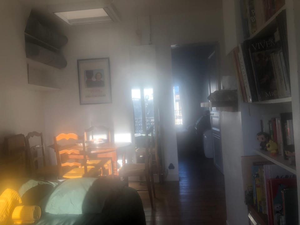 2 pièces sous les toits 6 personnes calme lumineux équipé Apartment in Paris