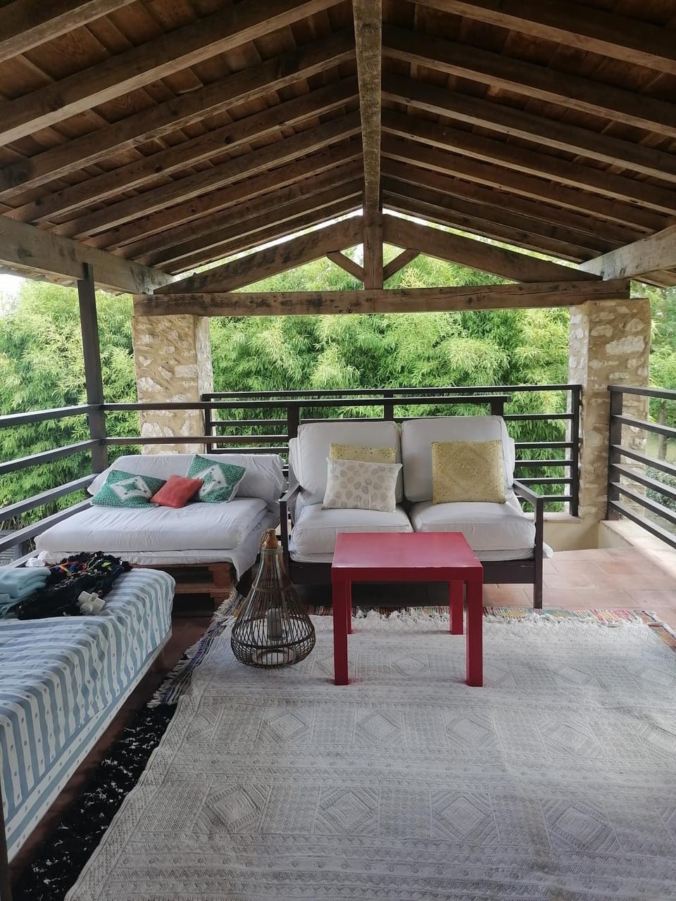 Chez Yvette & Shoji Bed and Breakfast in Occitanie
