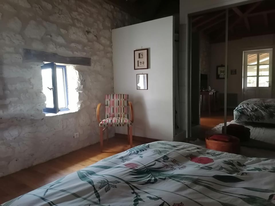 Chez Yvette & Shoji Bed and Breakfast in Occitanie