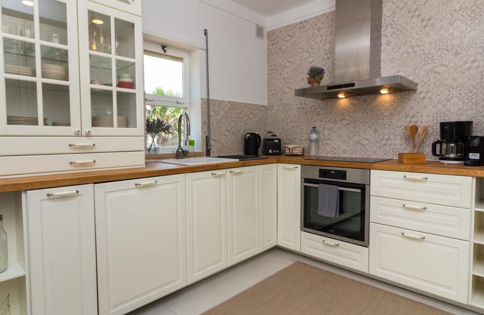 Coffee/tea facilities, Kitchen or kitchenette, dishwasher, pet friendly, stove, toaster