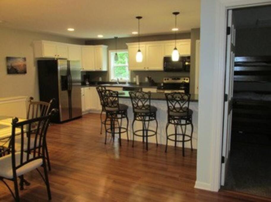 Beulah Land Guest House w/King Bed & Jacuzzi Tub Apartment in Michigan