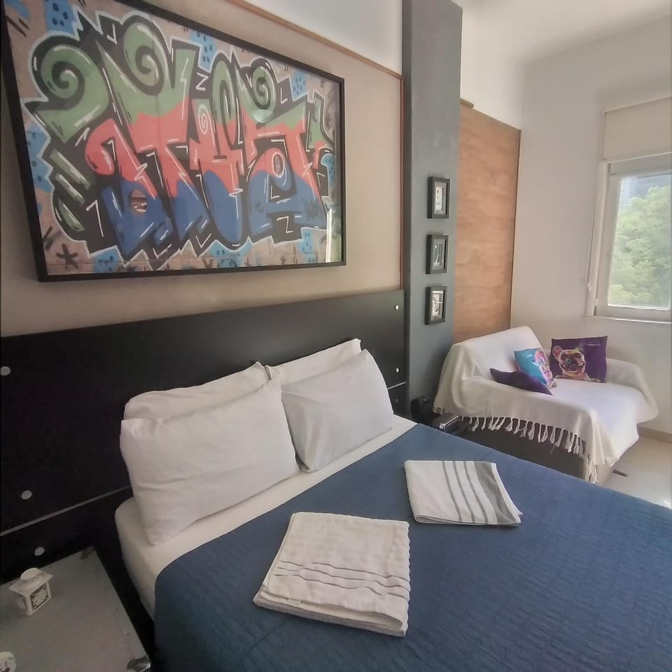 Top 20 - Copacabana - praia e vista para montanhas Apartment in Rio de Janeiro