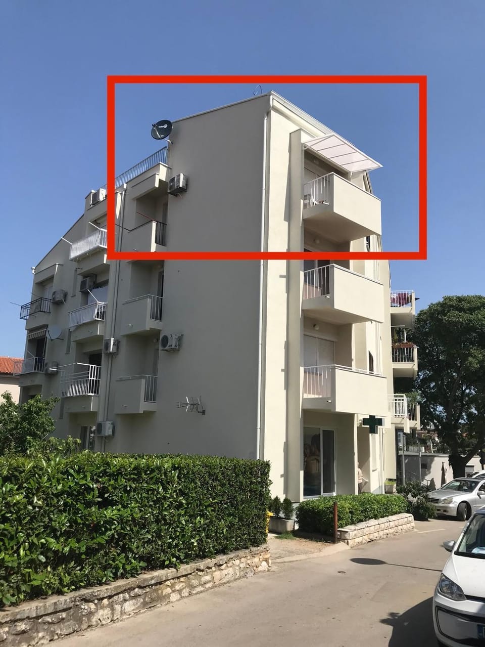 Property building, Day, Street view