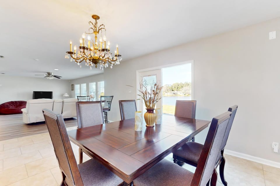 Relaxing River Views House in Temple Terrace